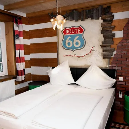 住宿加早餐酒店 Motorworld Warthausen