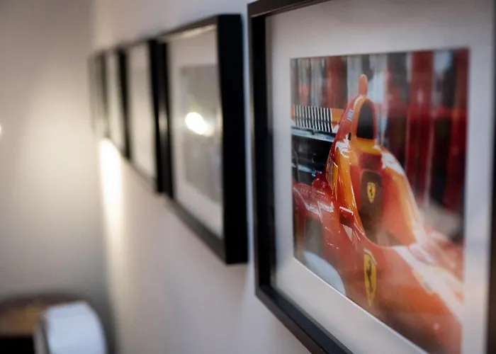 Motorworld Bed and breakfast