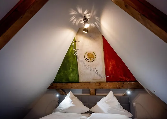 Motorworld Bed and breakfast *